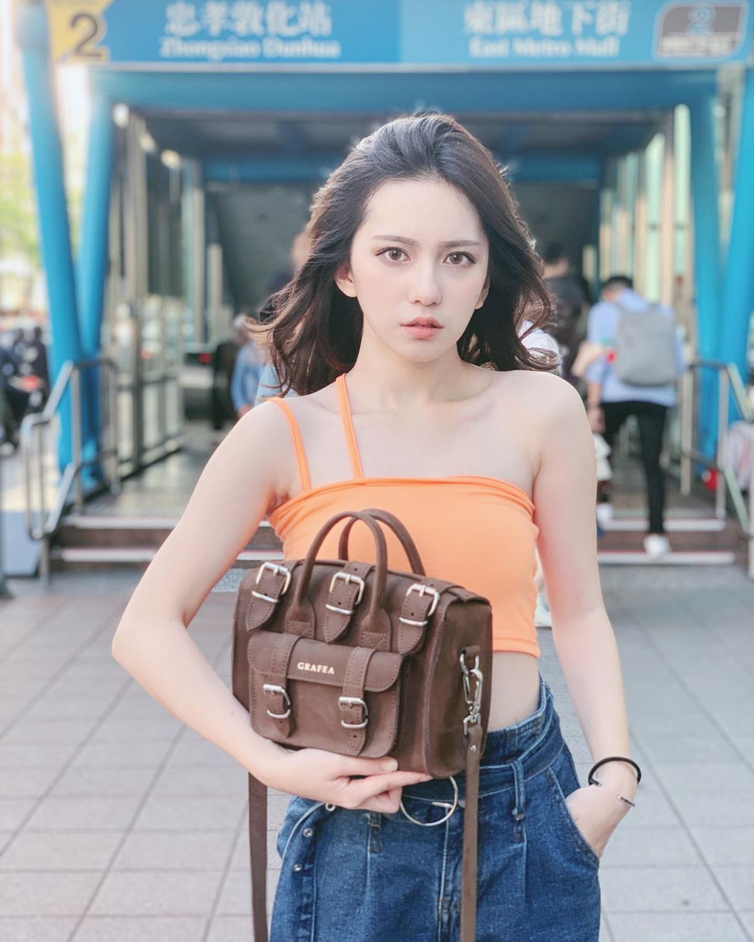校圓歌唱美女的混血正妹~盧蓁-第1章-图片8