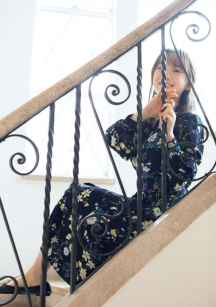 2018年7月5日【寫真】AKB高橋朱里連續三年打入選拔乘勢推出寫真集挑戰成熟性感 (31P,片)-第1章-图片7