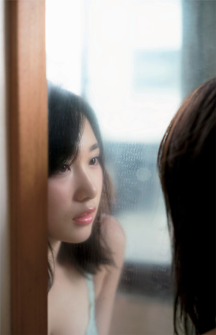 2018年8月13日【寫真】高橋朱里首本寫真集台灣取景背部半裸手胸罩過激照連發 (32P)-第1章-图片18