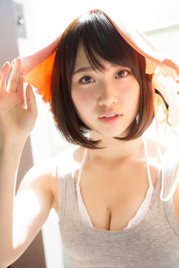 2018年8月13日【寫真】高橋朱里首本寫真集台灣取景背部半裸手胸罩過激照連發 (32P)-第1章-图片31