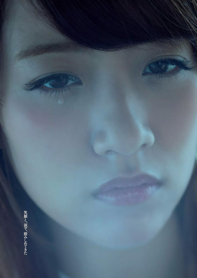 2015年12月14日【寫真】AKB48 10周年小嶋陽菜高橋南渡邊麻友互相扯衣慶祝-第1章-图片9