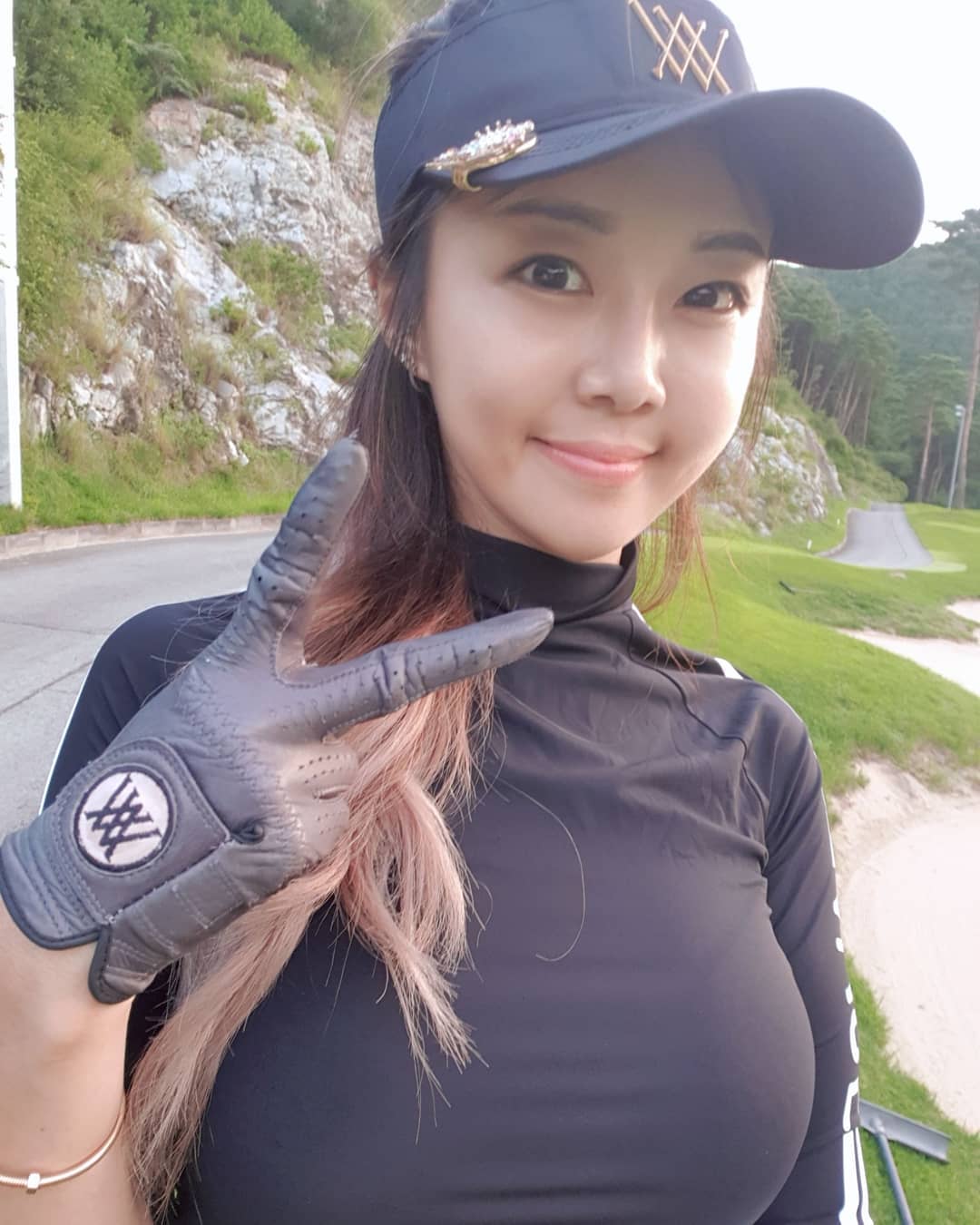 高爾夫甜心妹顯眼上圍 銷魂笑容讓網友圈粉-第1章-图片3