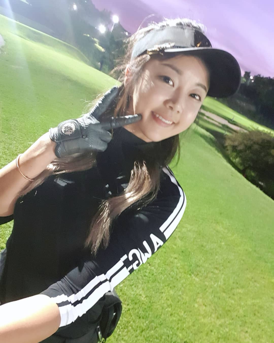 高爾夫甜心妹顯眼上圍 銷魂笑容讓網友圈粉-第1章-图片4
