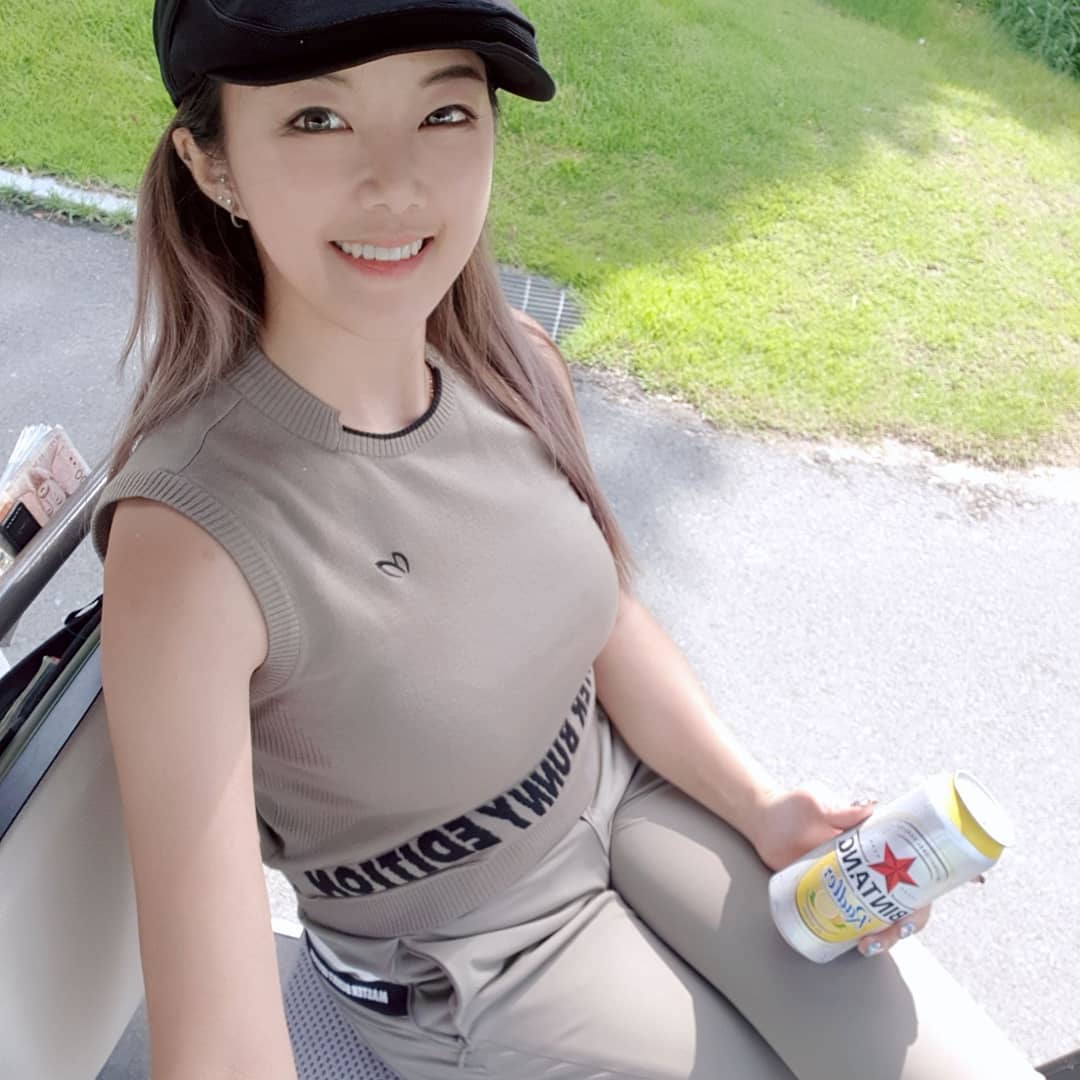 高爾夫甜心妹顯眼上圍 銷魂笑容讓網友圈粉-第1章-图片10