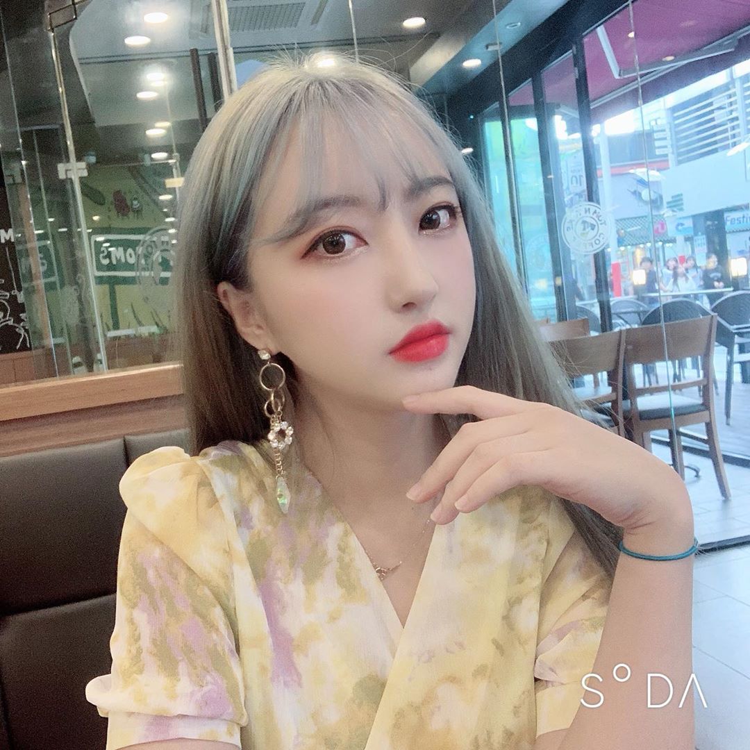 傲人曲線騷氣滿點韓國姊 迷人電眼看得好酥麻-第1章-图片7