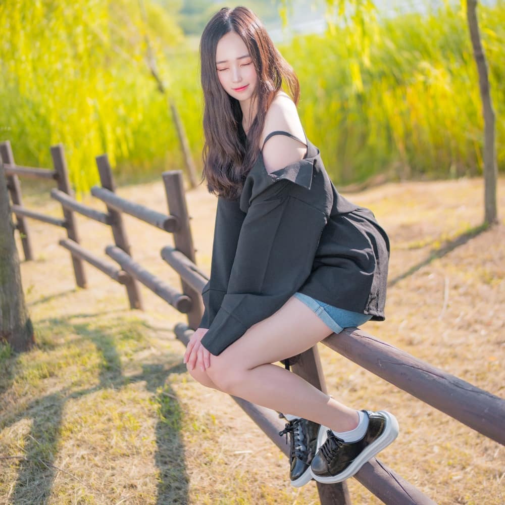 白皙美膚狂洩露騷氣 惹火身材讓網友一秒就招降-第1章-图片11