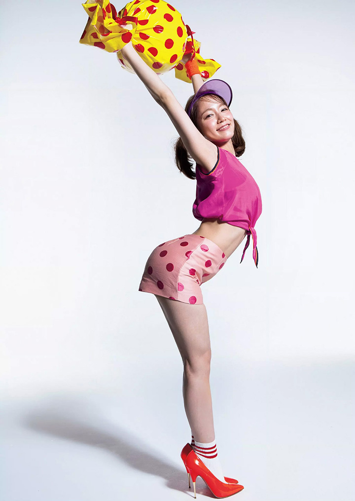 2017年7月17日【寫真】本季日劇女主角吉岡里帆為宣傳再拍寫真展露事業線 (29P,片)-第1章-图片13