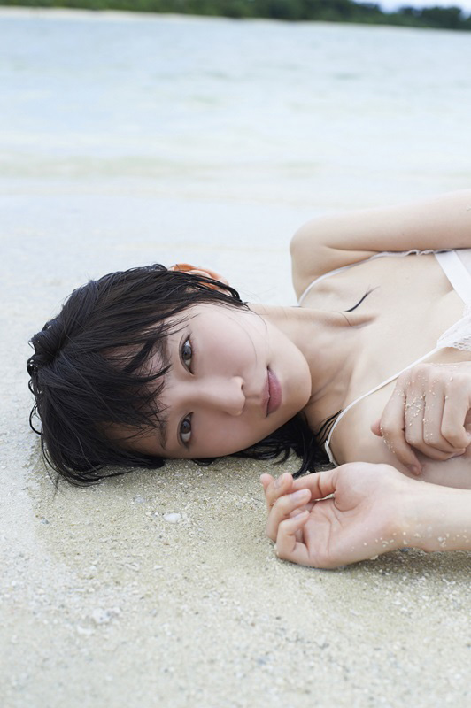 2017年7月19日【日藝】吉岡里帆乘當日劇主角之勢推出首本寫真集沖繩外景拍攝-第1章-图片1