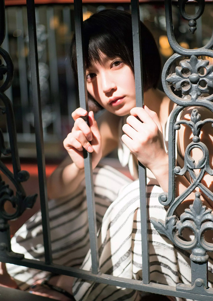 2018年7月22日【寫真】吉岡里帆為主演新劇在雜誌推出60頁超特集盡覽性感過去女主現在 (60P)-第1章-图片11