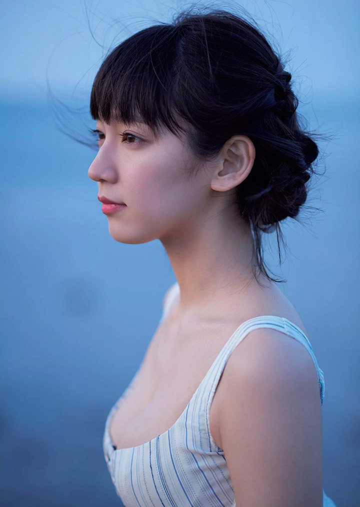 2018年7月22日【寫真】吉岡里帆為主演新劇在雜誌推出60頁超特集盡覽性感過去女主現在 (60P)-第1章-图片54