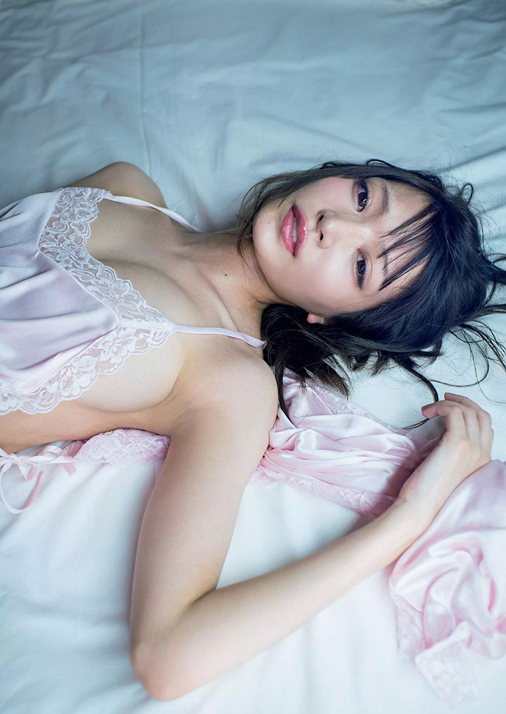 似鳥沙也加以大眼睛G奶纖腰收穫50萬IG粉絲在週刊挑戰溫泉背部全裸 (35P)-第1章-图片22