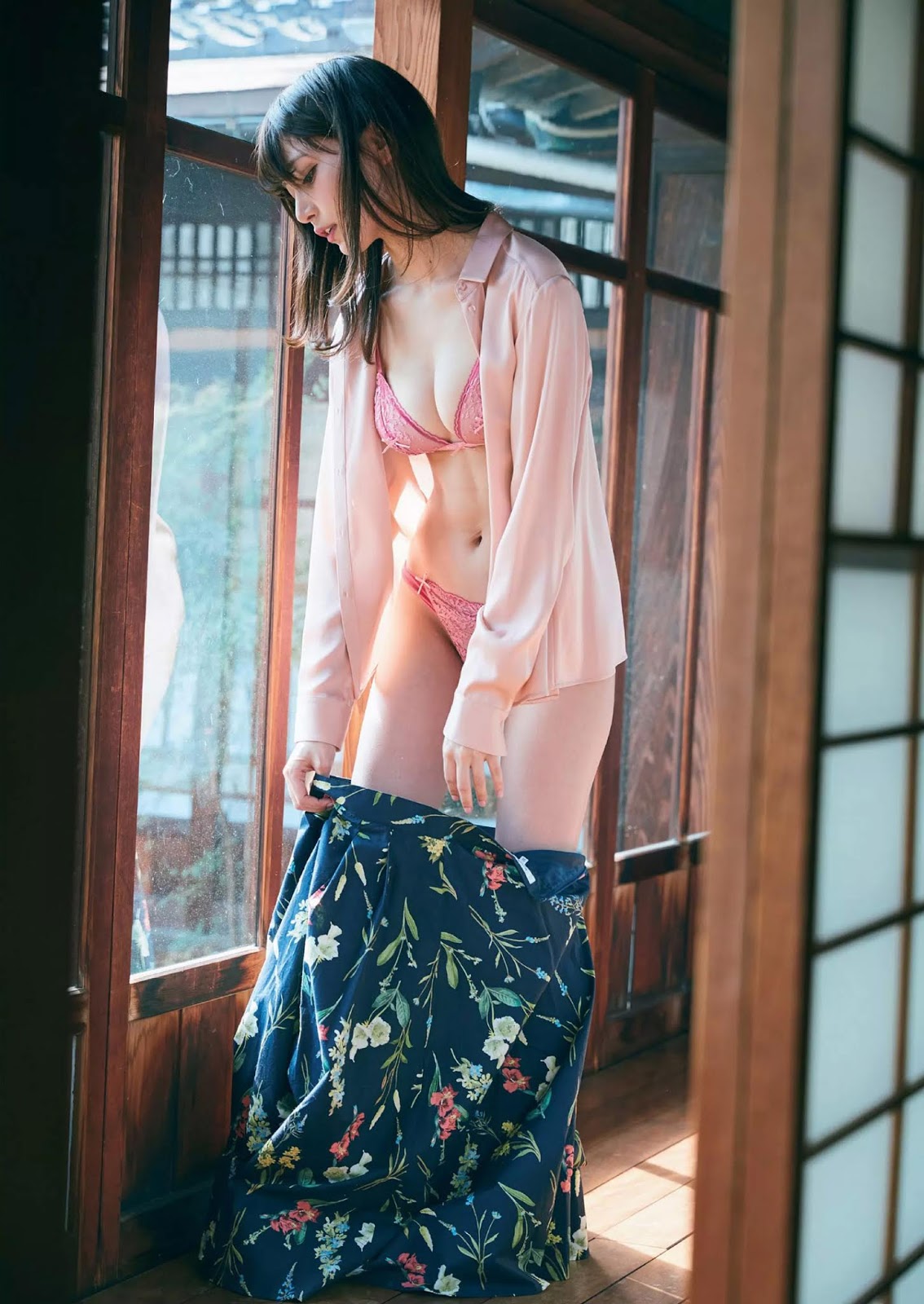 Sayaka Nitori 似鳥沙也加, Weekly Playboy 2018 No.48 (週刊プレイボーイ 2018年48號)-第1章-图片3