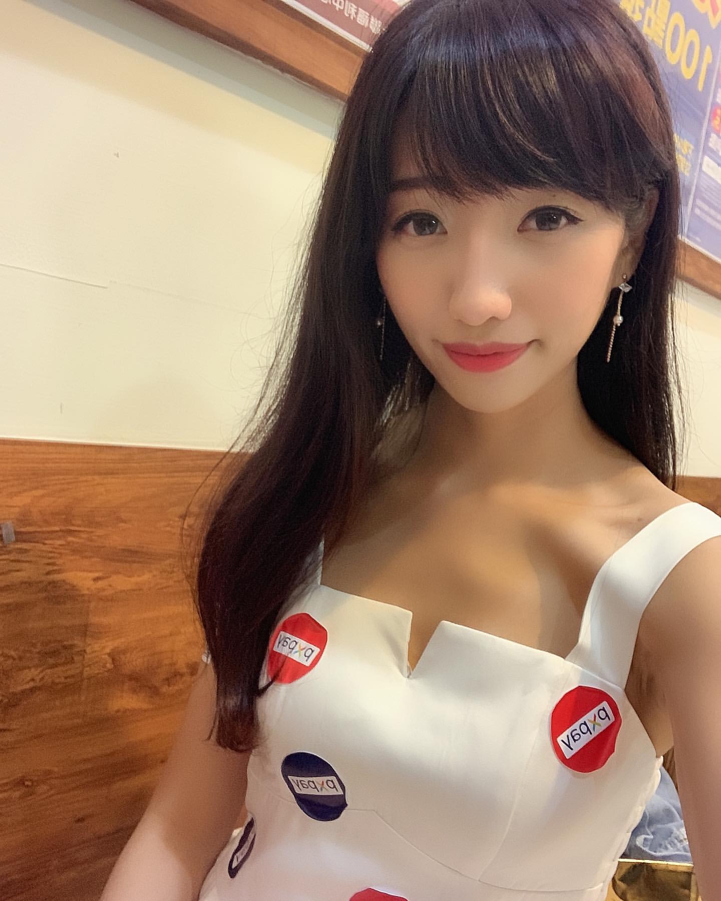 大眼正妹CJ欣潔 深溝乍現讓人超驚豔「原來很有料」-第1章-图片12