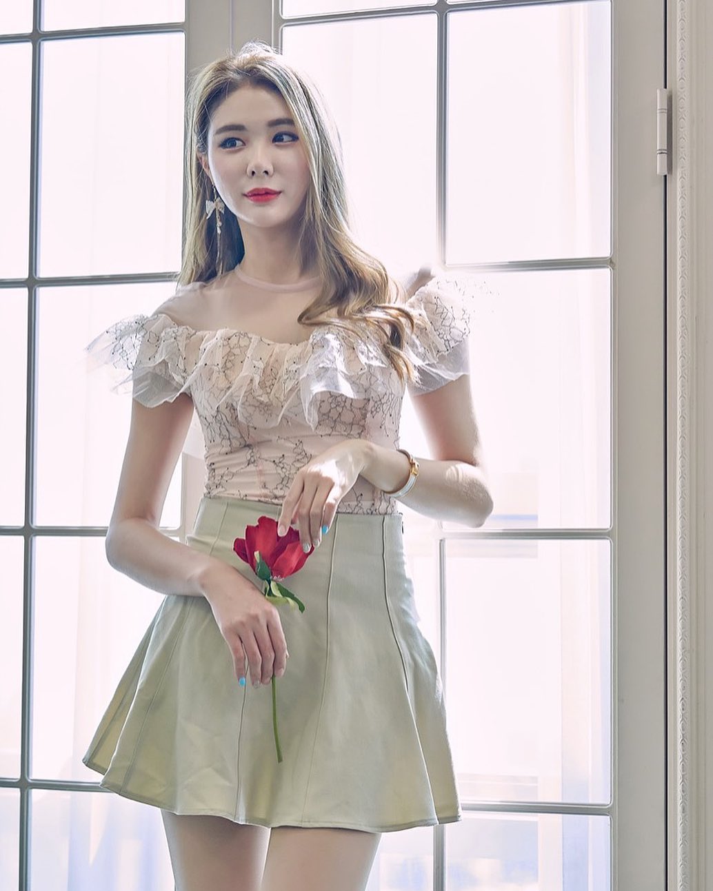 白嫩大福好顯眼 凹凸有致身軀讓人戀愛-第1章-图片14