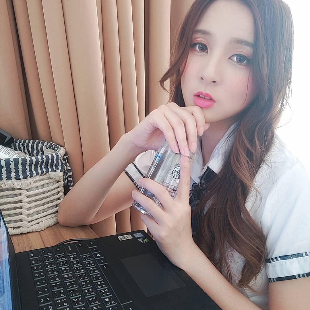 鄰家大姊姊的氣質 超甜美笑容讓人秒淪陷 苡菲-第1章-图片6