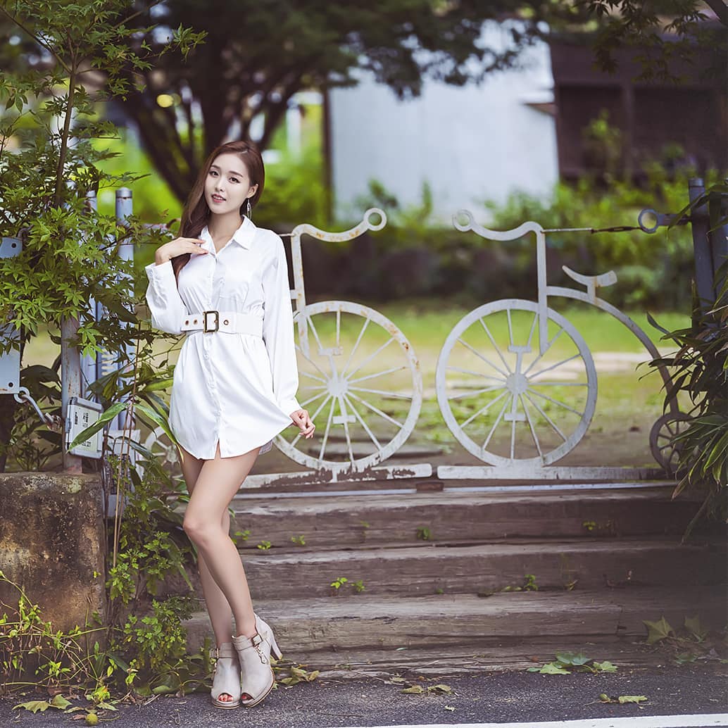 麻豆級極品美腿 小蠻腰曲線隱約想勾引你的心-第1章-图片3