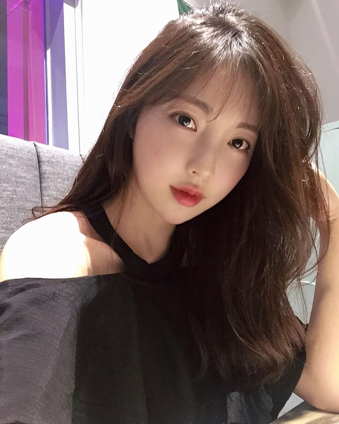 大姊姊外表暗藏波濤洶湧 完美乳溝線條盡收眼底-第1章-图片17