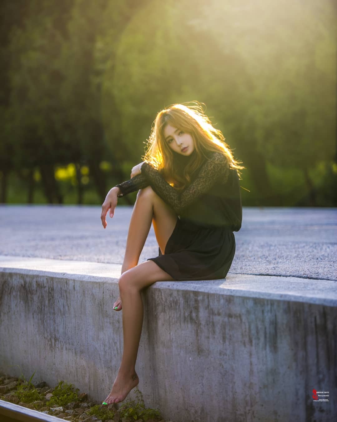 大眼美女展現巨乳不害羞 魅惑眼神令人全身酥麻-第1章-图片12