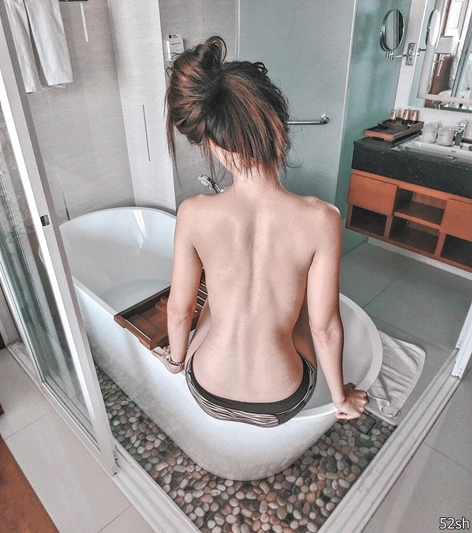 曼谷爆乳修車工 Keratikan Klumkomon-第1章-图片4