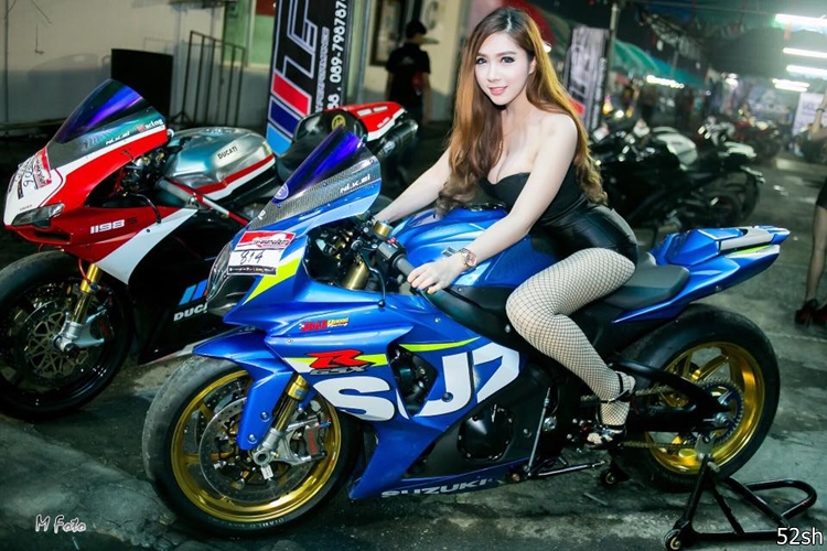 曼谷爆乳車模 Pupaee Supathra-第1章-图片9