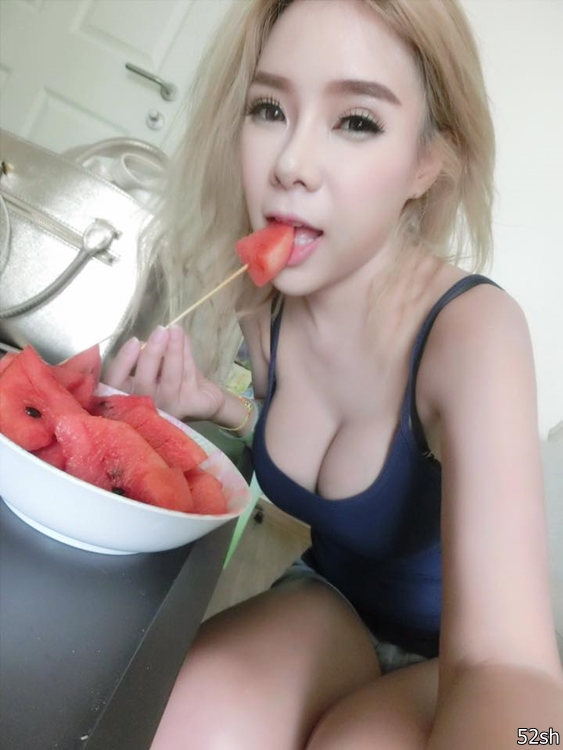 曼谷車模 Lhing Kamonchanok-第1章-图片23