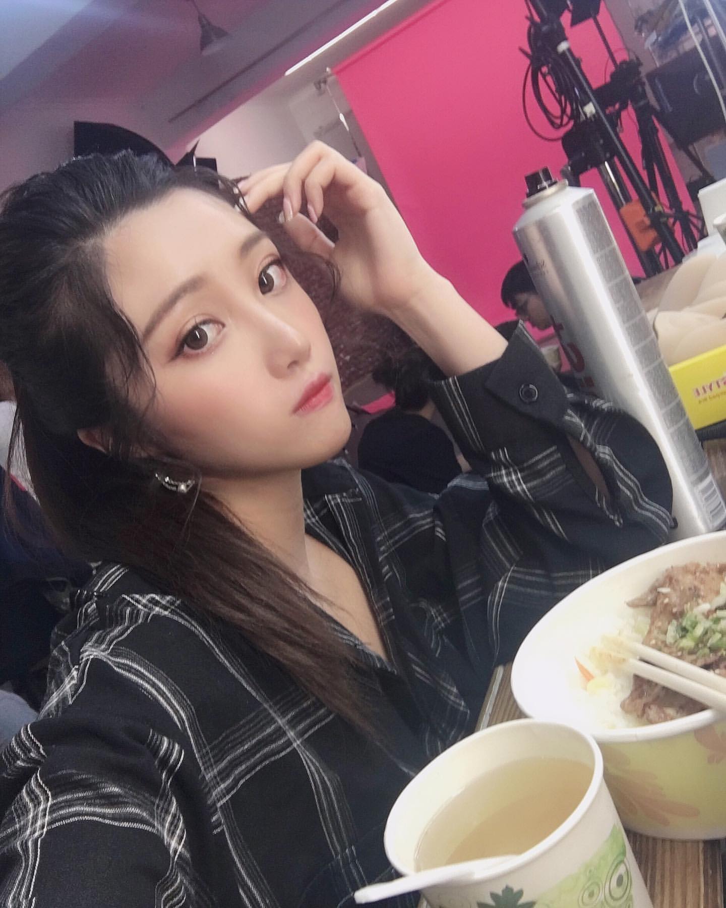 Beautiful non-scientific men watched ININ's special angel.-第1章-图片1