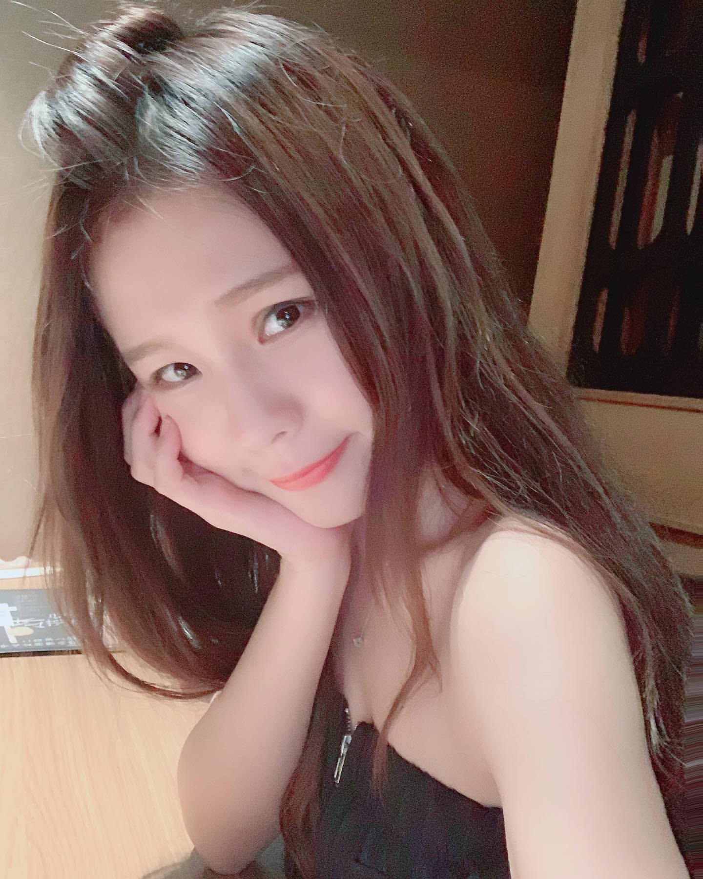「氣質臉蛋+美胸美腿」 曲線太逆天!網大喊:受不了 呼呼-第1章-图片6