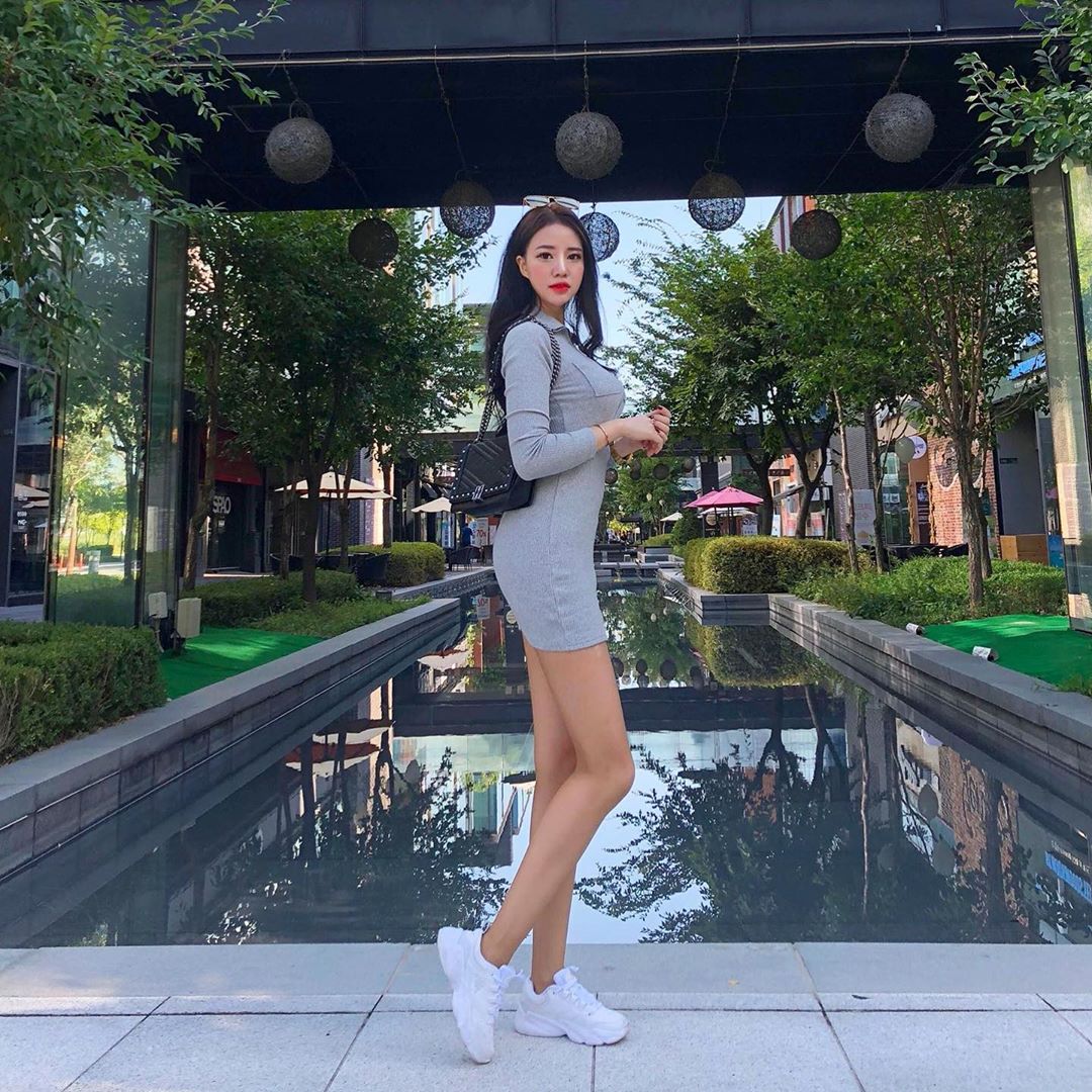 泡菜姊雪白豪乳外洩 逆天美腿讓網友戀愛感爆棚-第1章-图片6