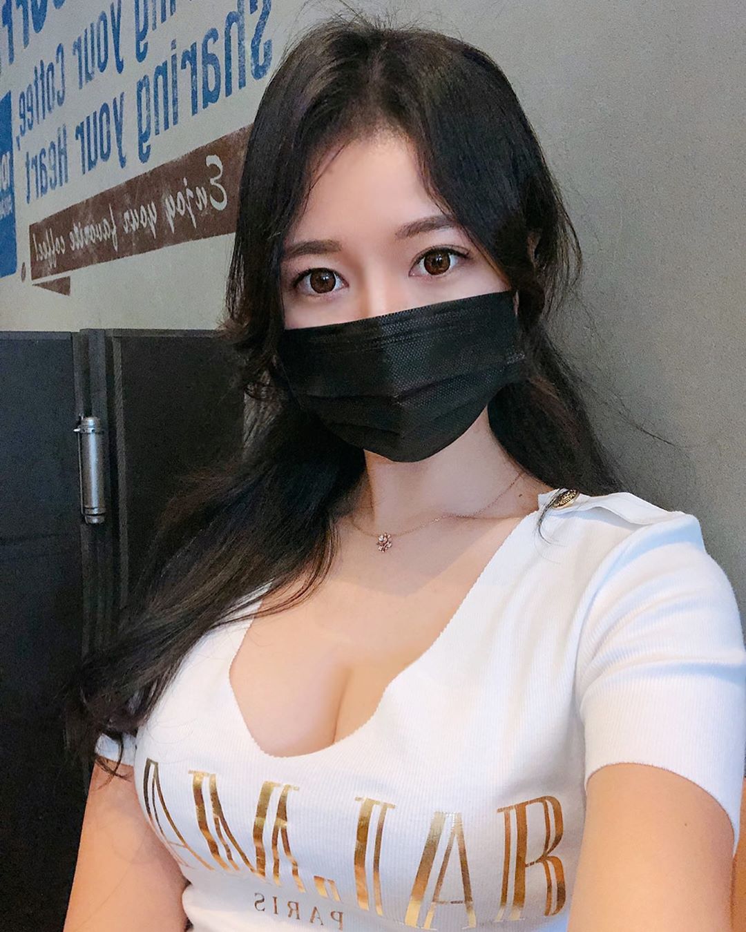 泡菜姊雪白豪乳外洩 逆天美腿讓網友戀愛感爆棚-第1章-图片19