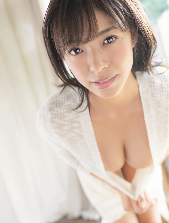 2018年11月2日【寫真】和智南與淺川梨奈及大原優乃爆乳三姊妹進行火辣的海邊合宿 (32P,片)-第1章-图片3