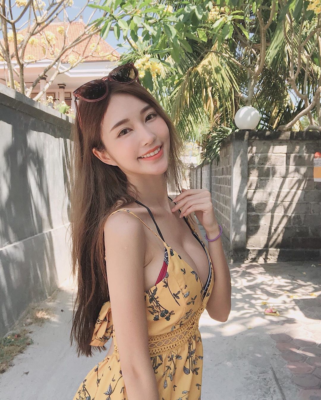 The lady has been busy lately, don't tell me if I have anything to do with my broker.-第1章-图片10