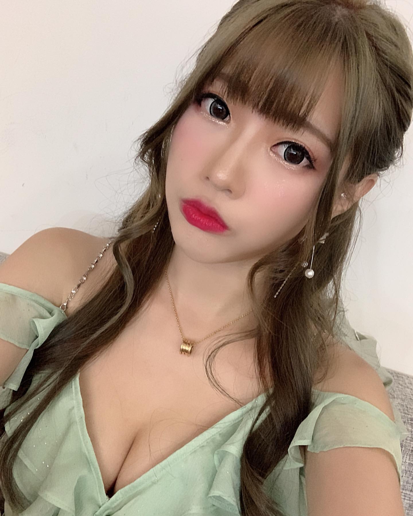 超甜尤物大眼惹人愛 S級身材讓人看傻眼 Dolly.C-第1章-图片9