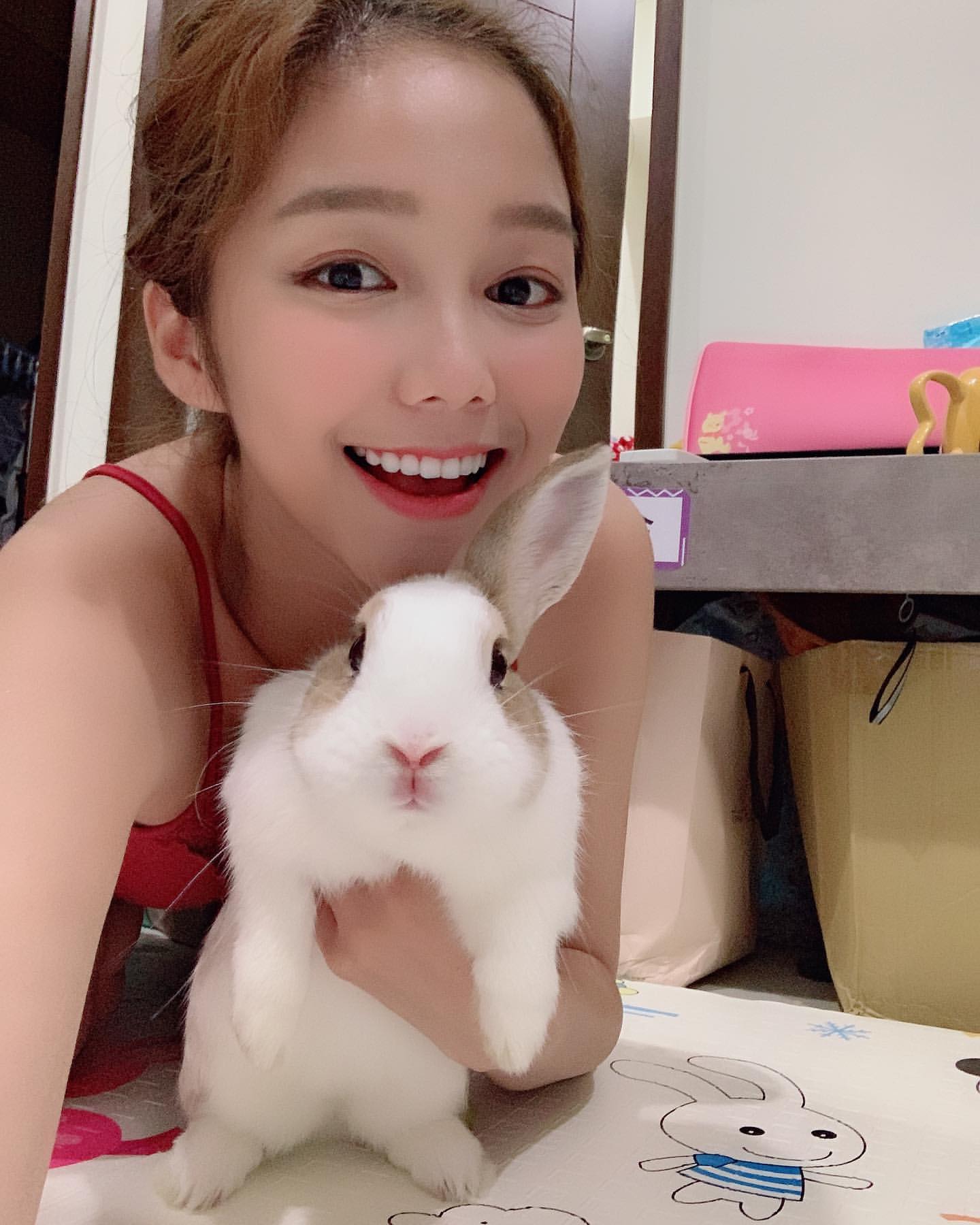 女模金莎Mimi 氣質外表超吸睛......笑起來會把人勾走-第1章-图片18