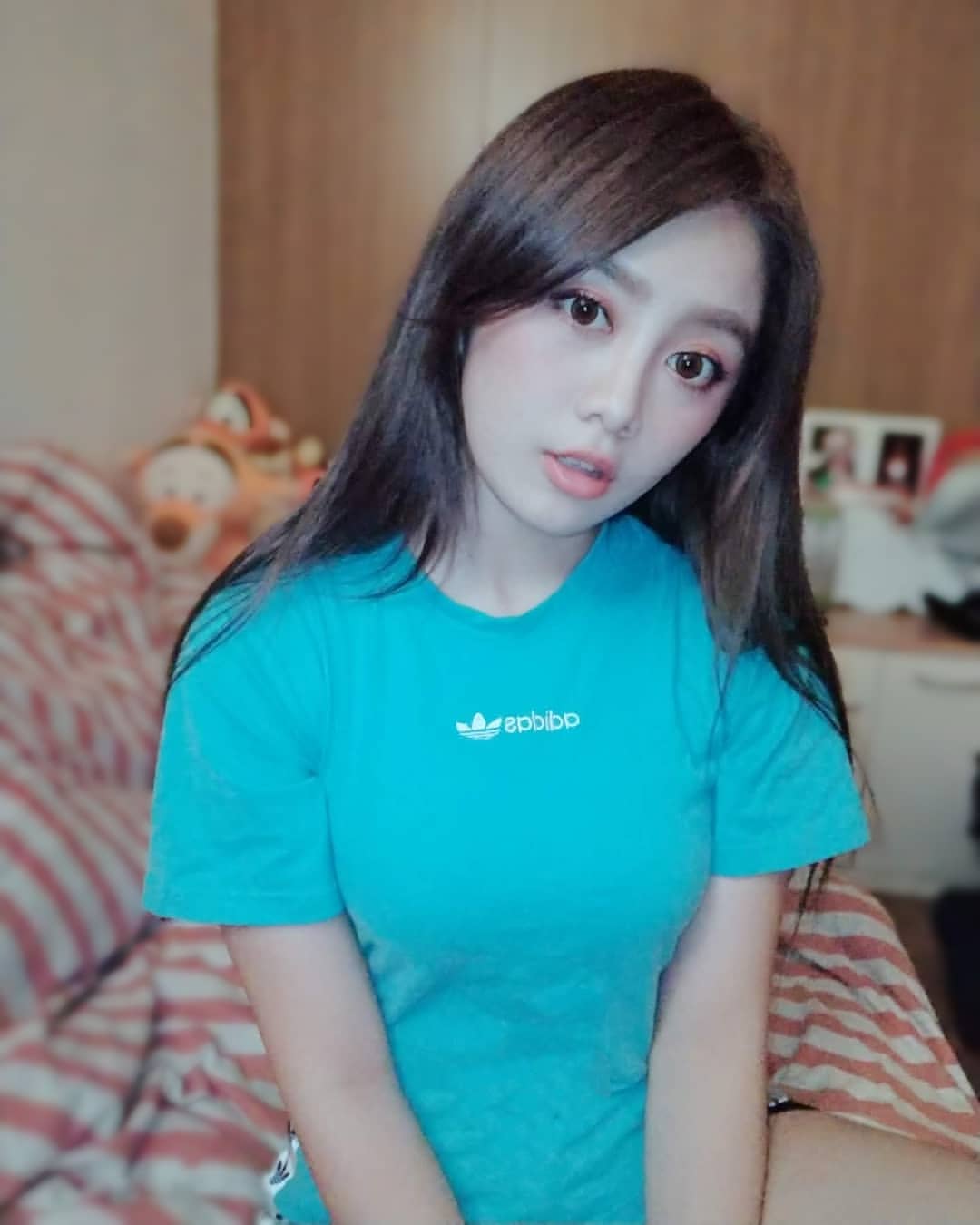 Tanya 若潼 白皙雪乳豪放尺度大開 鄉民狂推求門!-第1章-图片6