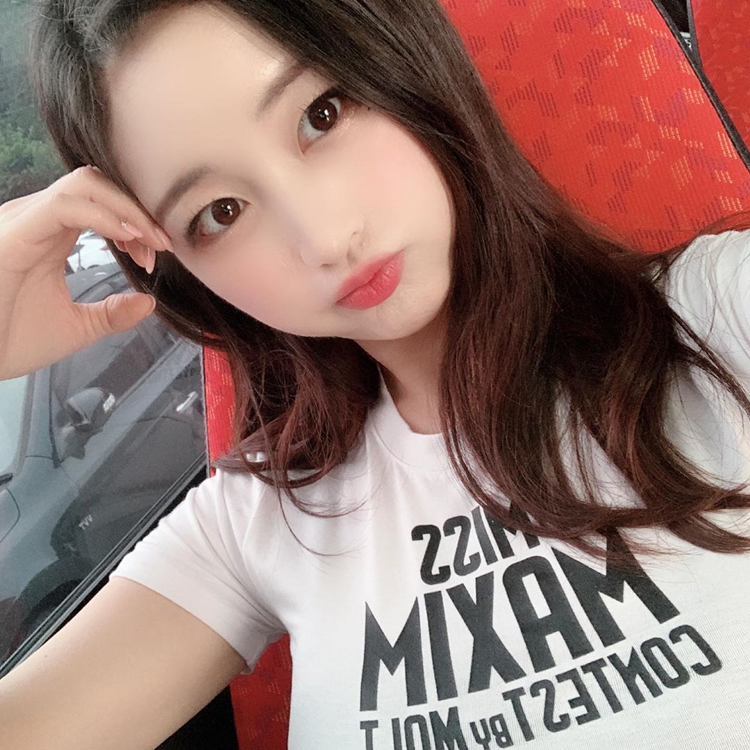 笑容超甜大眼美女 微微一笑戀愛感爆棚好喜歡-第1章-图片9