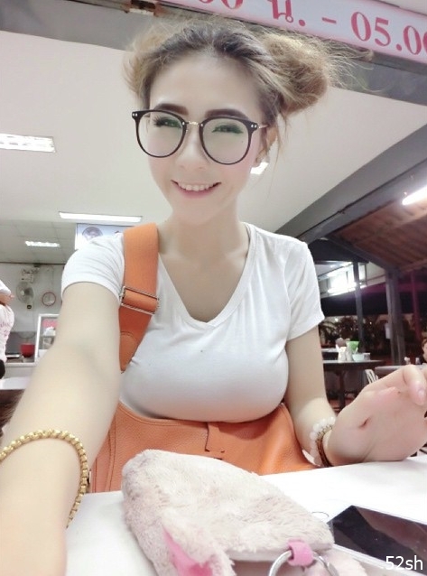 展場爆乳妹 Tangmo-第1章-图片16