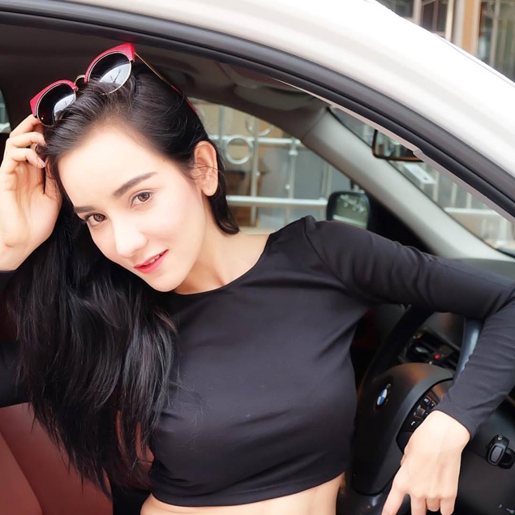 泰國性感嫩模 Kratai Tadsika