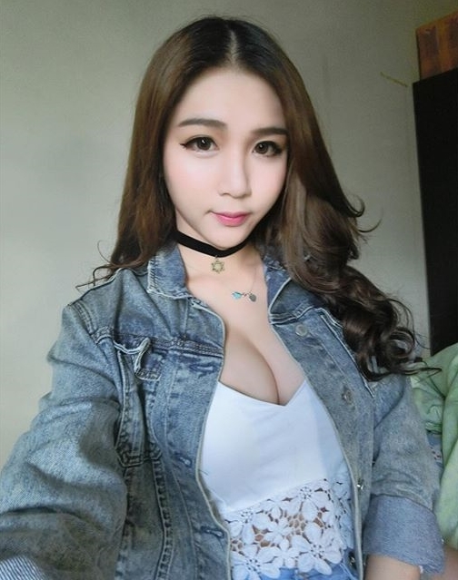 大馬氣質系 白皙女神 月兒彎彎-第1章-图片16