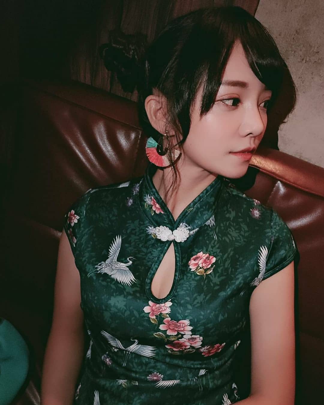 氣質妹顏質超吸睛 白皙美背吹彈可破 水夏mika-第1章-图片5