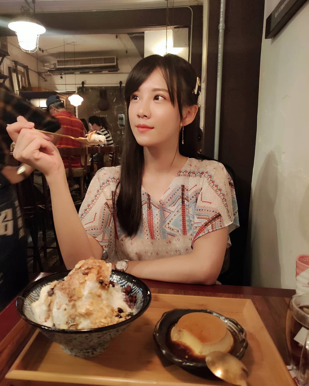 氣質妹顏質超吸睛 白皙美背吹彈可破 水夏mika-第1章-图片16
