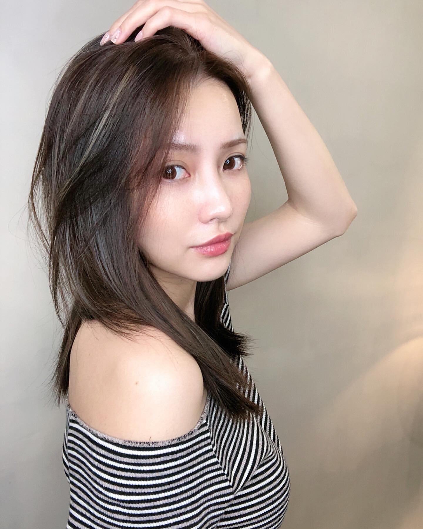 杜姸 海邊曬出兇兇的body 「雪白美乳+纖細嫩腿」真是極品-第1章-图片2