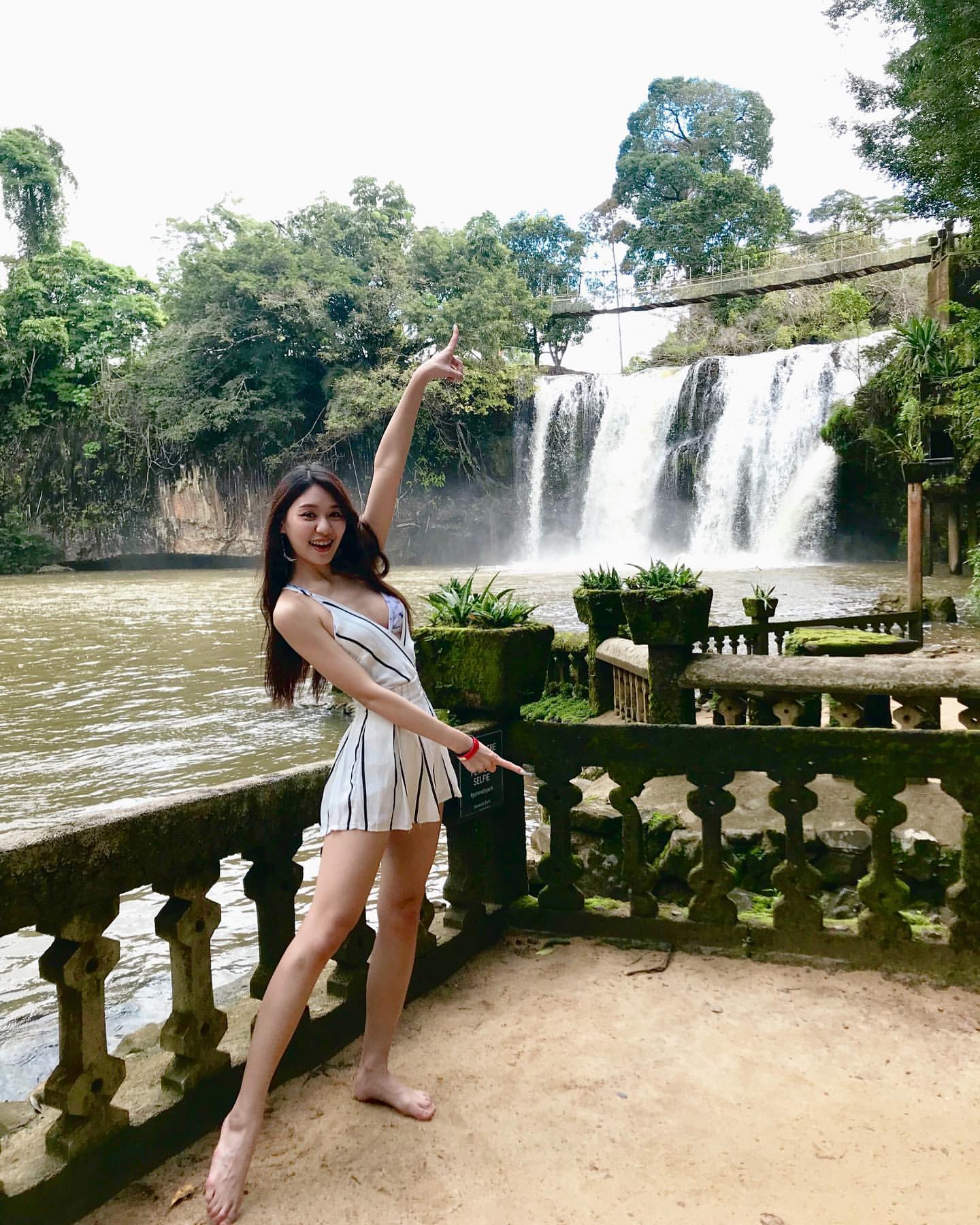 Becca陳婷婷溢出傲人雙乳 畫面超香甜...追蹤人數飆升-第1章-图片7