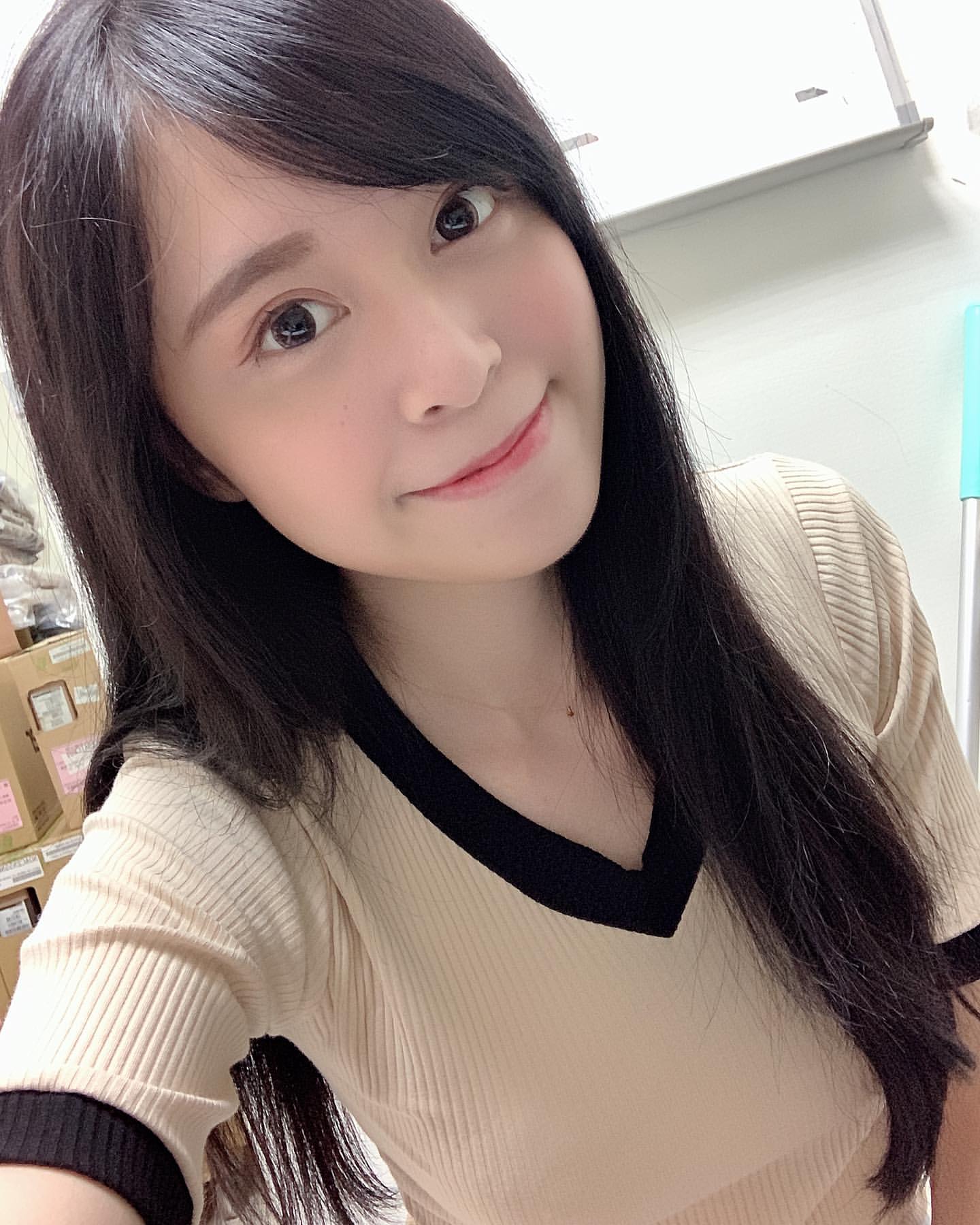 Rami瑞咪 美胸大解放...兇狠身材網看嗨-第1章-图片2