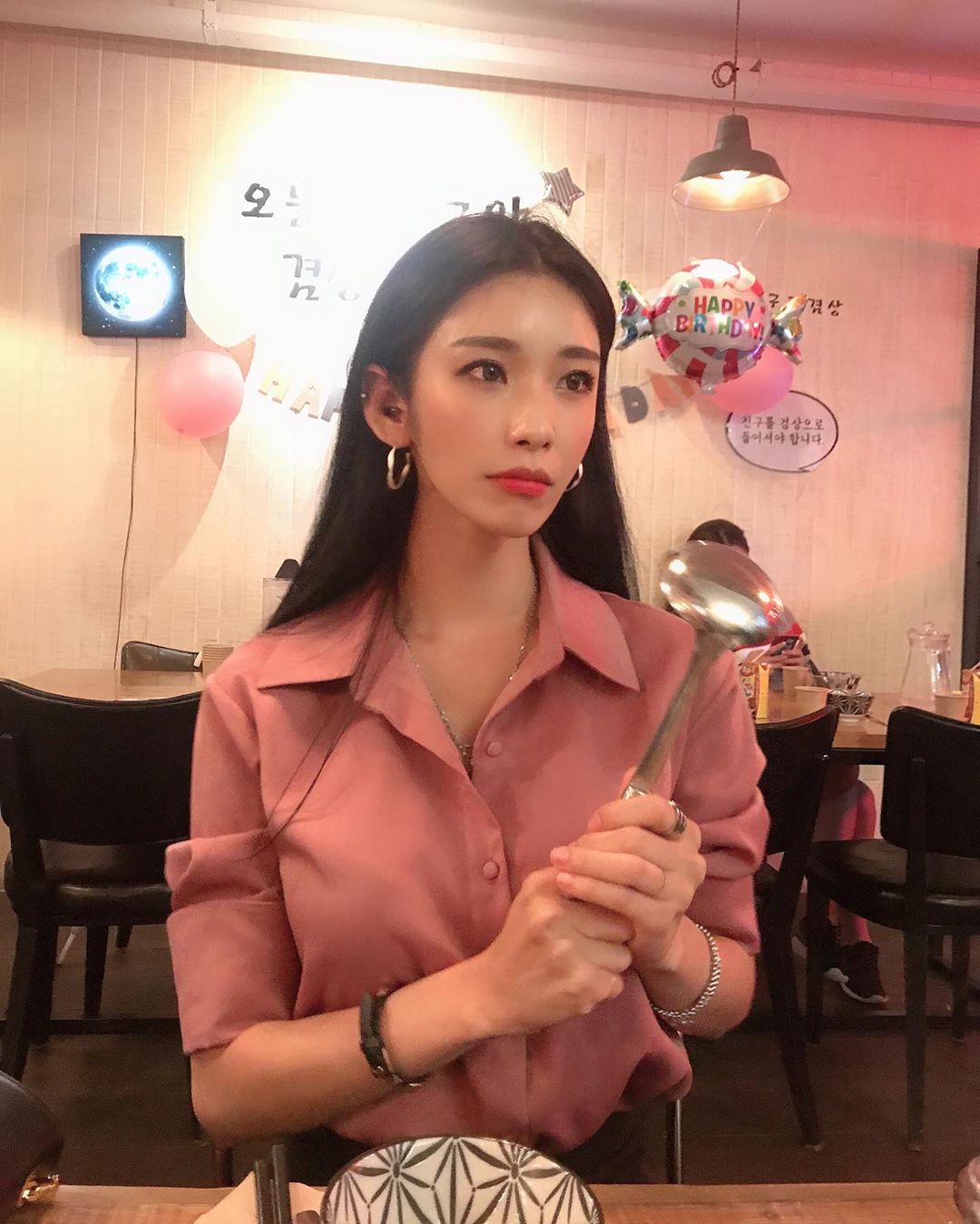 氣質韓國淑女情純甜笑 秀出女神級身軀鄉民秒圈粉-第1章-图片9