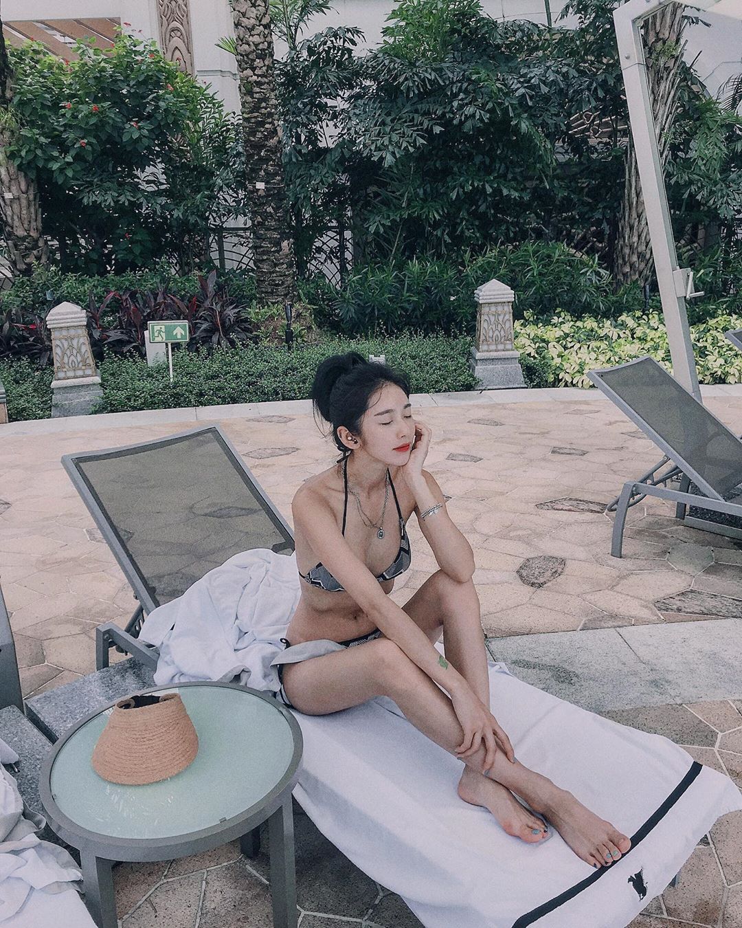 氣質韓國淑女情純甜笑 秀出女神級身軀鄉民秒圈粉-第1章-图片11