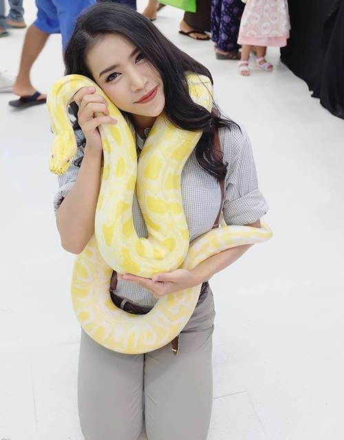 愛玩蛇的泰國正妹 Ferin-第1章-图片8