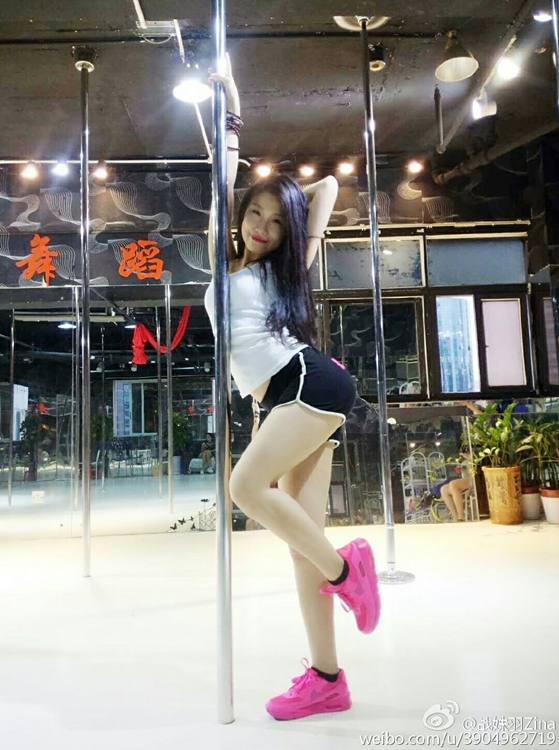 秀人網美臀女神 戰姝羽 Zina-第1章-图片19