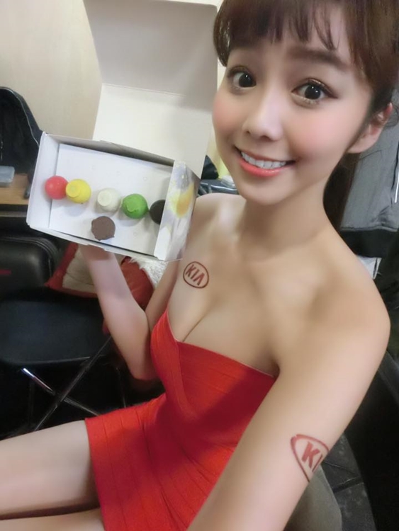 173長腿的D奶正妹 金莎Mimi 陳蘊予-第1章-图片3
