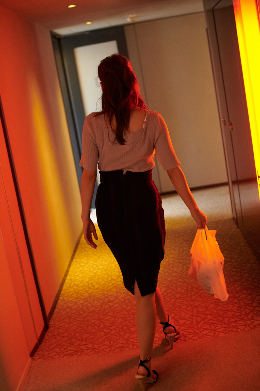 Sayaka Tomaru 都丸紗也華, FLASHデジタル寫真集 (とまるまるをお持ち帰り…) 2018.09.21 Set.01-第1章-图片8