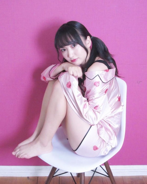 前田千恵(22)、ミスマガジン2019ベスト16の色白美女・自慢のたわわなおっぱいを大膽露...-第1章-图片9